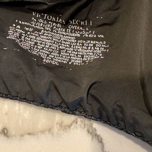 Victoria’s Secret push up bra - Picture 3 of 8